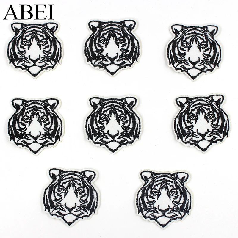 10pcs/lot Embroidered Tiger Appliques DIY Handmade Iron On Fabric Stickers Handmade Sew On Animal Pacthes Jeans Coats Badge