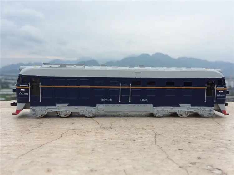 High simulation train model.1:87 scale alloy pull back Double train, passenger compartment,metal toy cars,free shipping