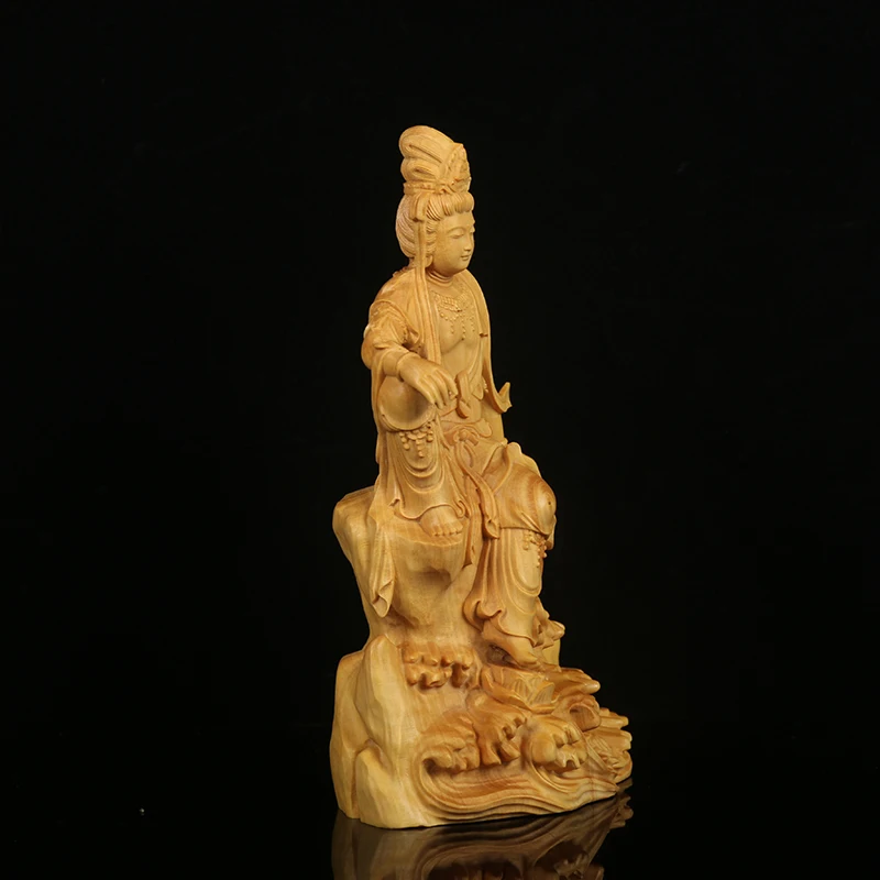 Guan Yin Wood Sculpture, Unique Vintage Buddha Figure, Boxwood Craft, Ideal for Blessings and Prayers, Perfect Souvenir