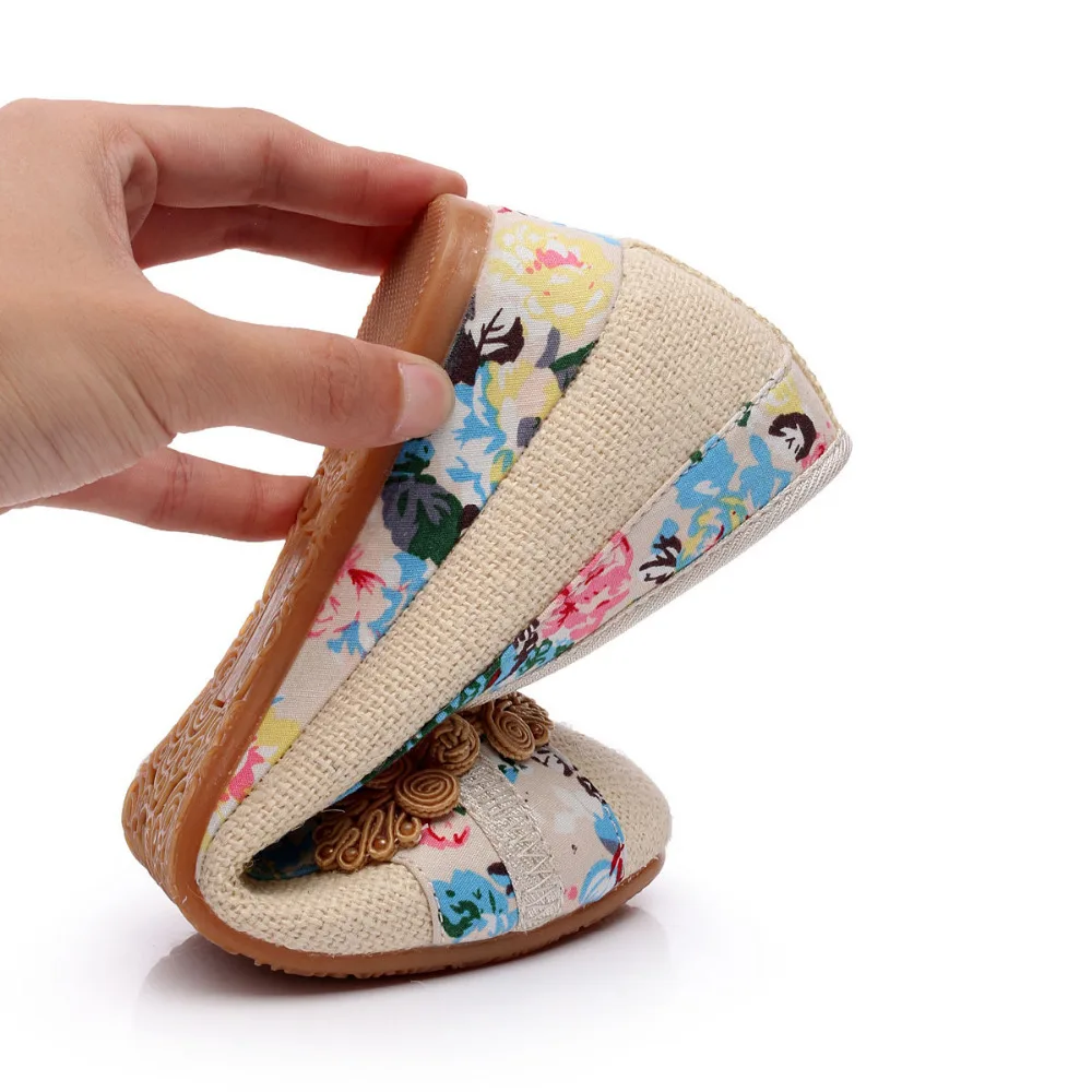 Veowalk Vintage Embroidered Women Pumps Flower Slip On Cotton Fabric Linen Comfortable Old Peking Ballerina High Heels Shoes