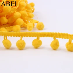 25mm 5 Yards Giallo Pompom Frangia di Pizzo Fatti A Mano Del Nastro della Festa Nuziale Del Mestiere Tessuto di Pizzo Accessori di Abbigliamento Fai Da Te Pom pom nastro