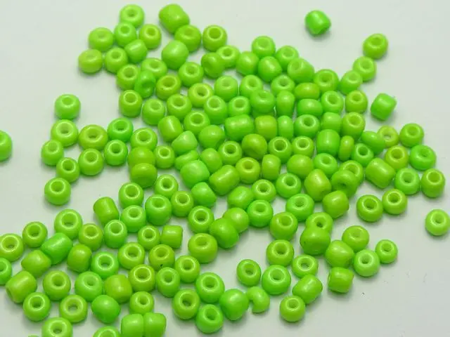 800 Neon Color Opaque Glass Seed Beads Rondelle 4mm (6/0) Pick your Color