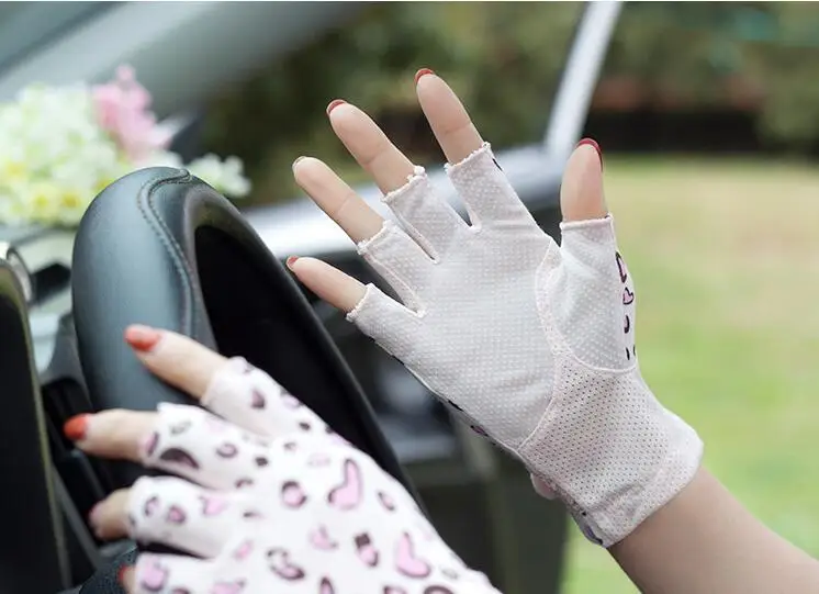 Women's spring and summer cotton leopard driving gloves lady's summer sunscreen slip-proof glove sexy fingerless glove R360