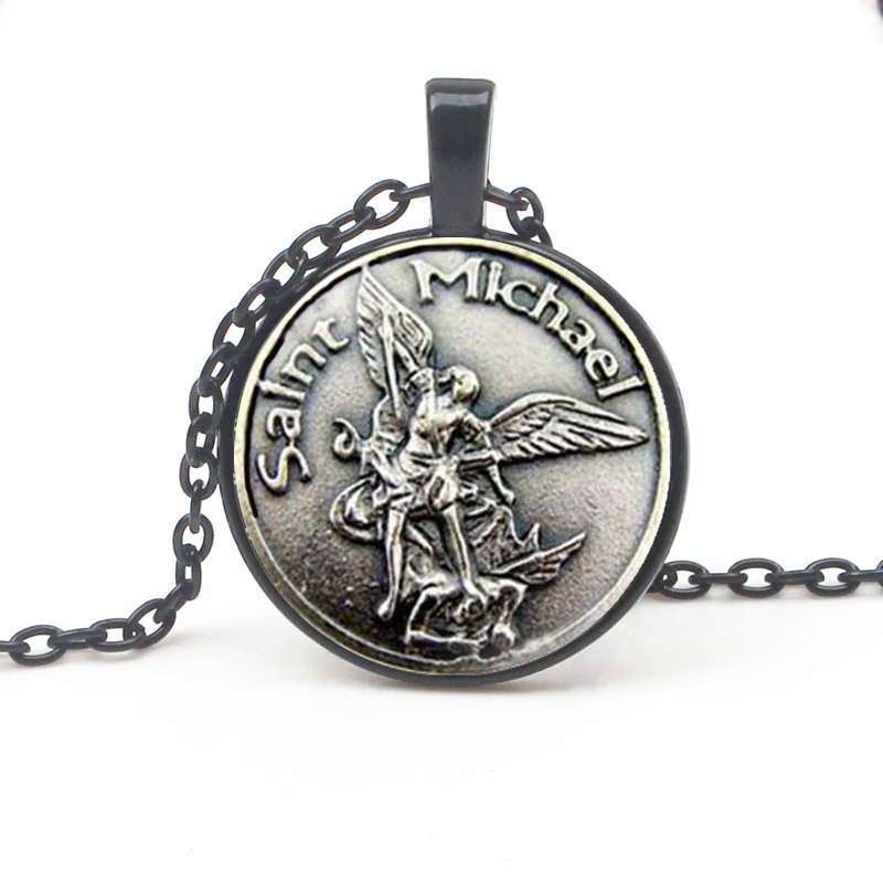 2019 Fashion Necklace Archangel St.Michael Protects My St. Shield Charm Russian Orthodox Pendant Holy Men Women Gift Souvenirs