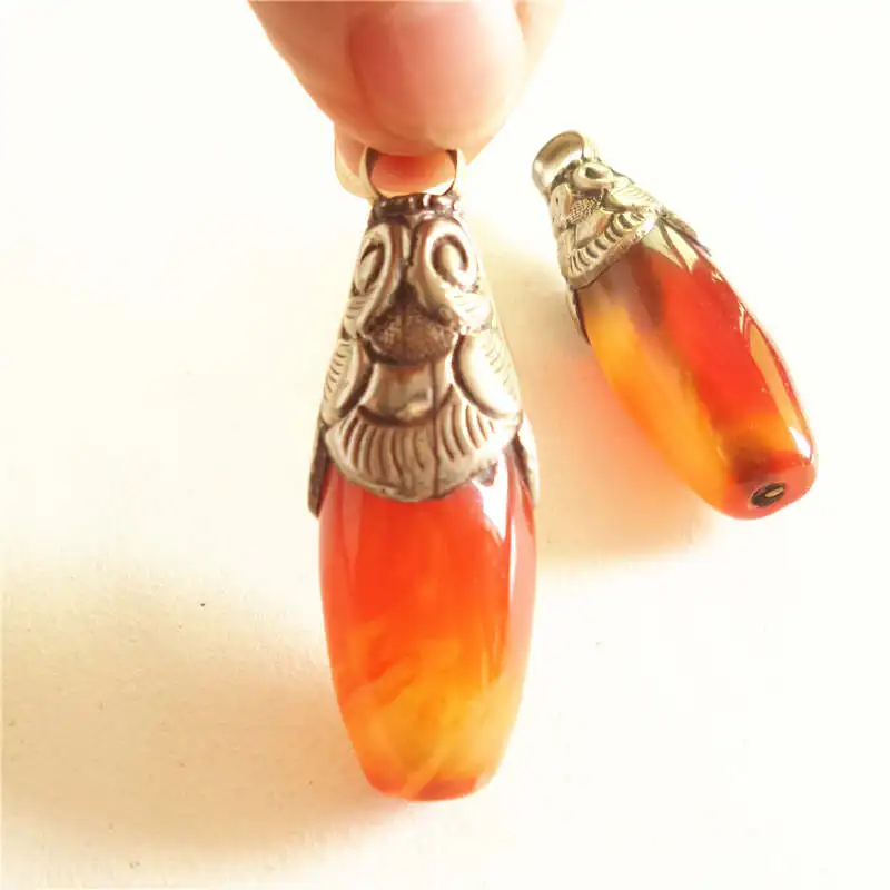 TBP399 Tibetan Ethnic Pendants White Metal Copper Capped Natural Red Carnelian Pendants from Nepal Vintage