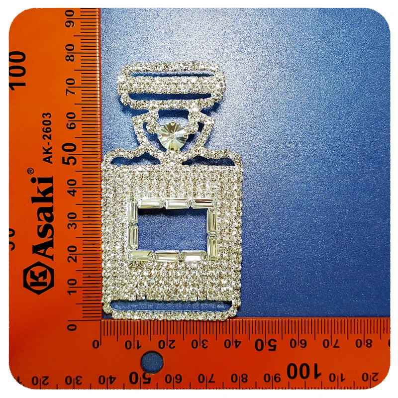 GRANDBLING Factory Wholesale BlingBling Jewelry Handmade Crystal Perfume Bottle Brooch Pin to Lady\'s Accessory