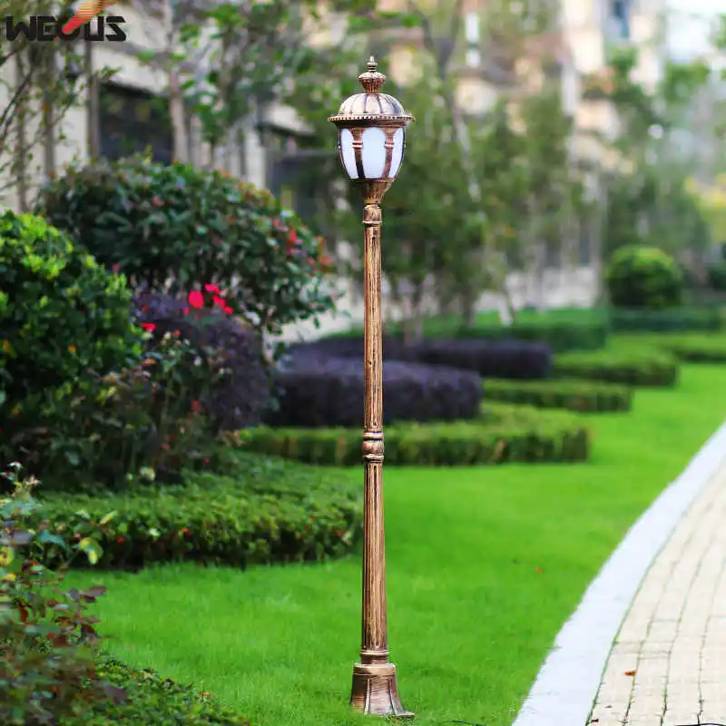 (H≈1.7M) European Outdoor Waterproof Garden Light Antique Street Light