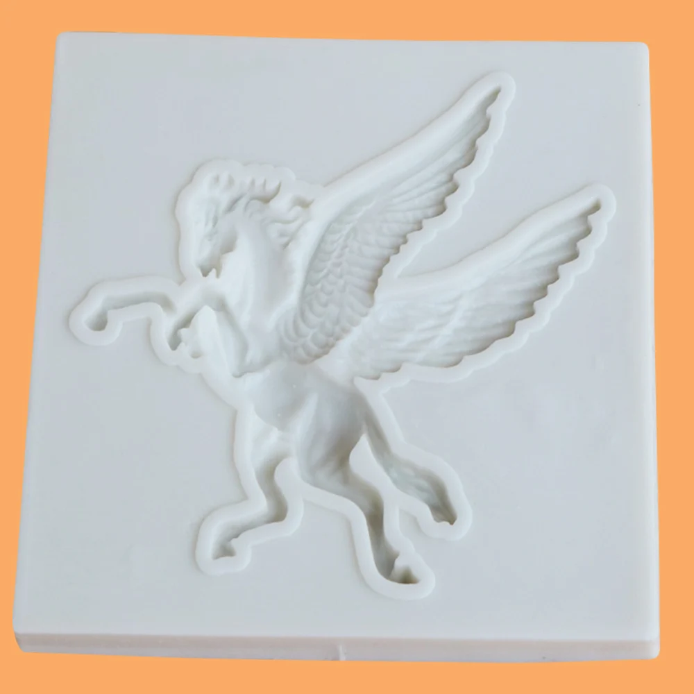 M2063 Flying Horse Shaped Silicone Cake Mold Sugar Craft Fondant Cake Tools Cake Tools Cake Decoration Mold Kitchen Baking Mold