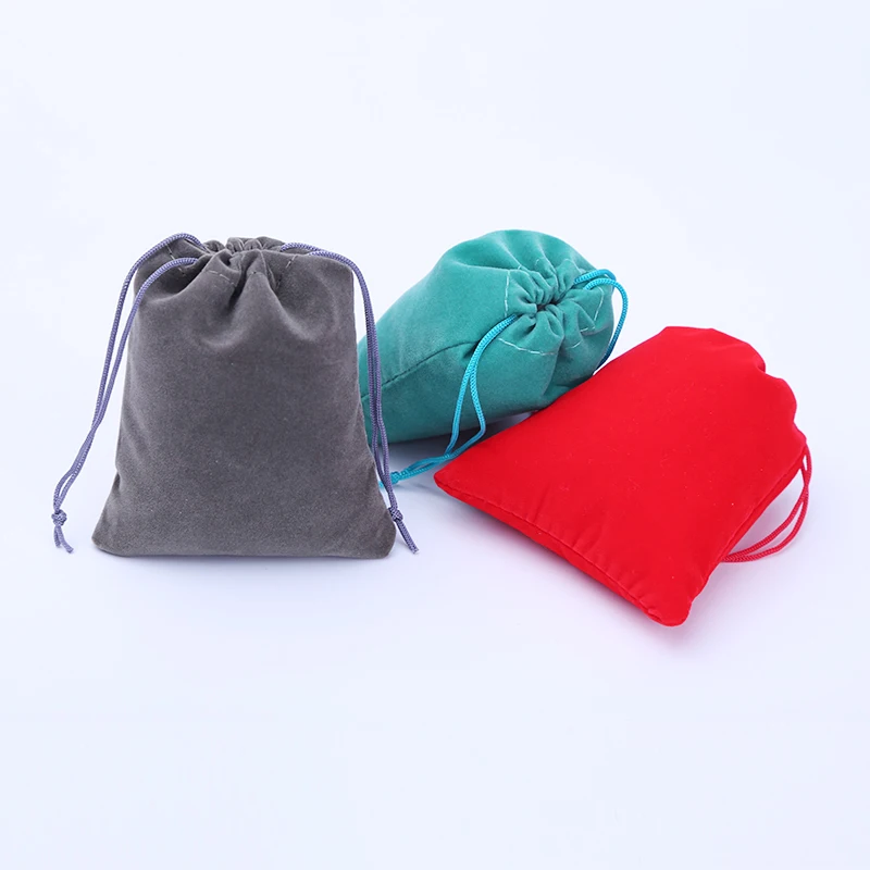 Tanie 100 sztuk 7x9cm 8x10cm aksamitne woreczki kolorowe opakowanie na biżuterie wyświetlacz saszetka z troczkiem etui prezentowe na święta lub ślub