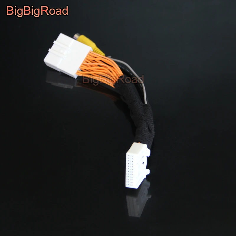 

BigBigRoad Reverse Camera Connection Cable For Renault Clio IV Lutecia Backup Parking Camera RCA Original Display Compatible