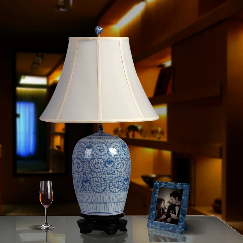 Vintage chinese bedroom living room wedding table lamp Jingdezhen porcelain ceramic table lamp art blue light table lamp