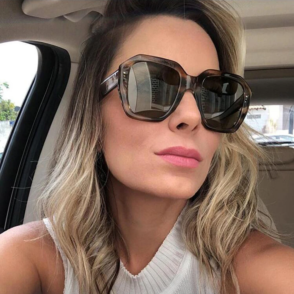 Oversized Square Sunglasses Women Gradient Summer Style Classic Ladies Sun Glasses Female Big Eyewear UV400