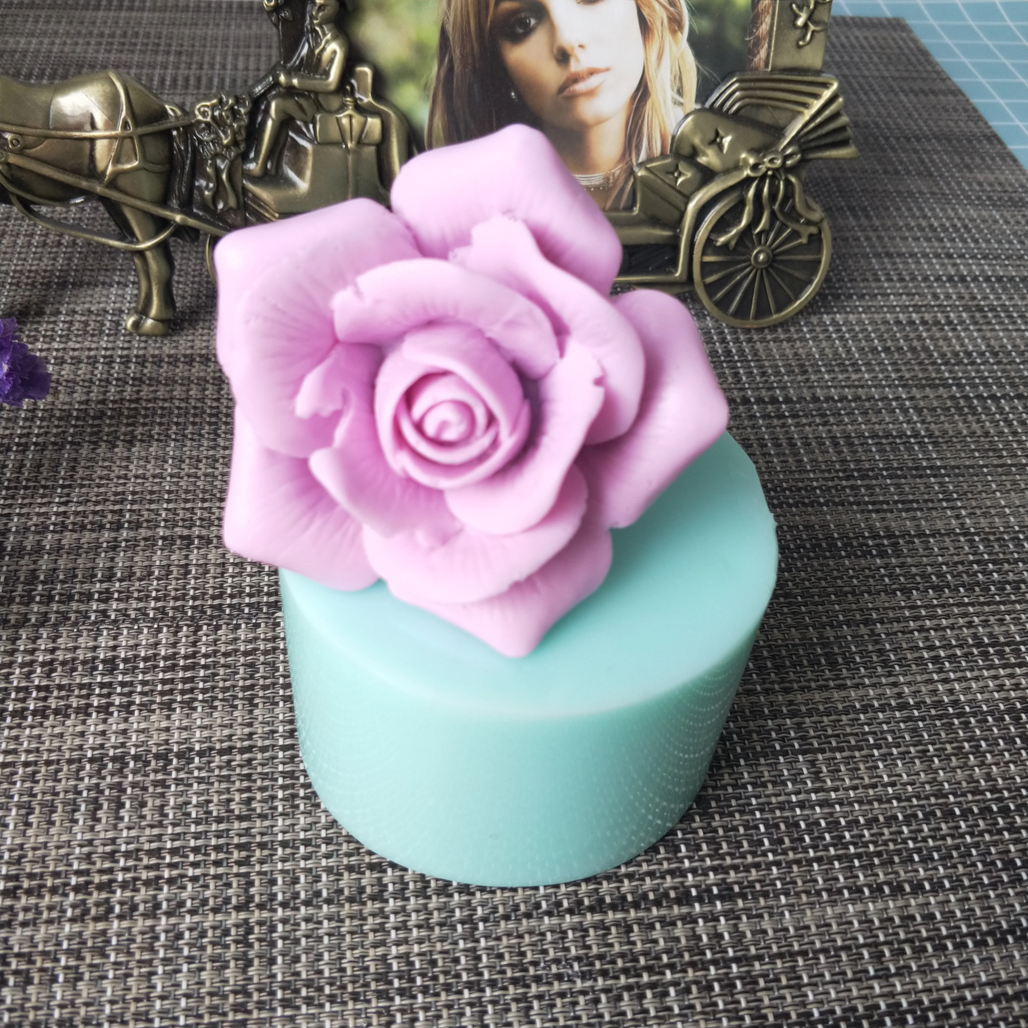 PRZY Silicone Soap Mold Rose Flower Soap Handmade Soap DIY Aroma Mould Soap Making Moulds Resin Clay Molds Eco-friendly