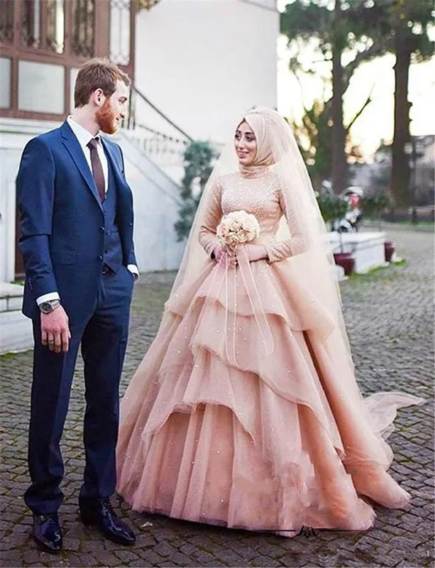 Robe de Mariée Musulmane Rose Clair avec Strass, Col Haut, Manches sulf, Jupes à Plusieurs Niveaux, Patients en Tulle, Quelle que soit la Collection 2020