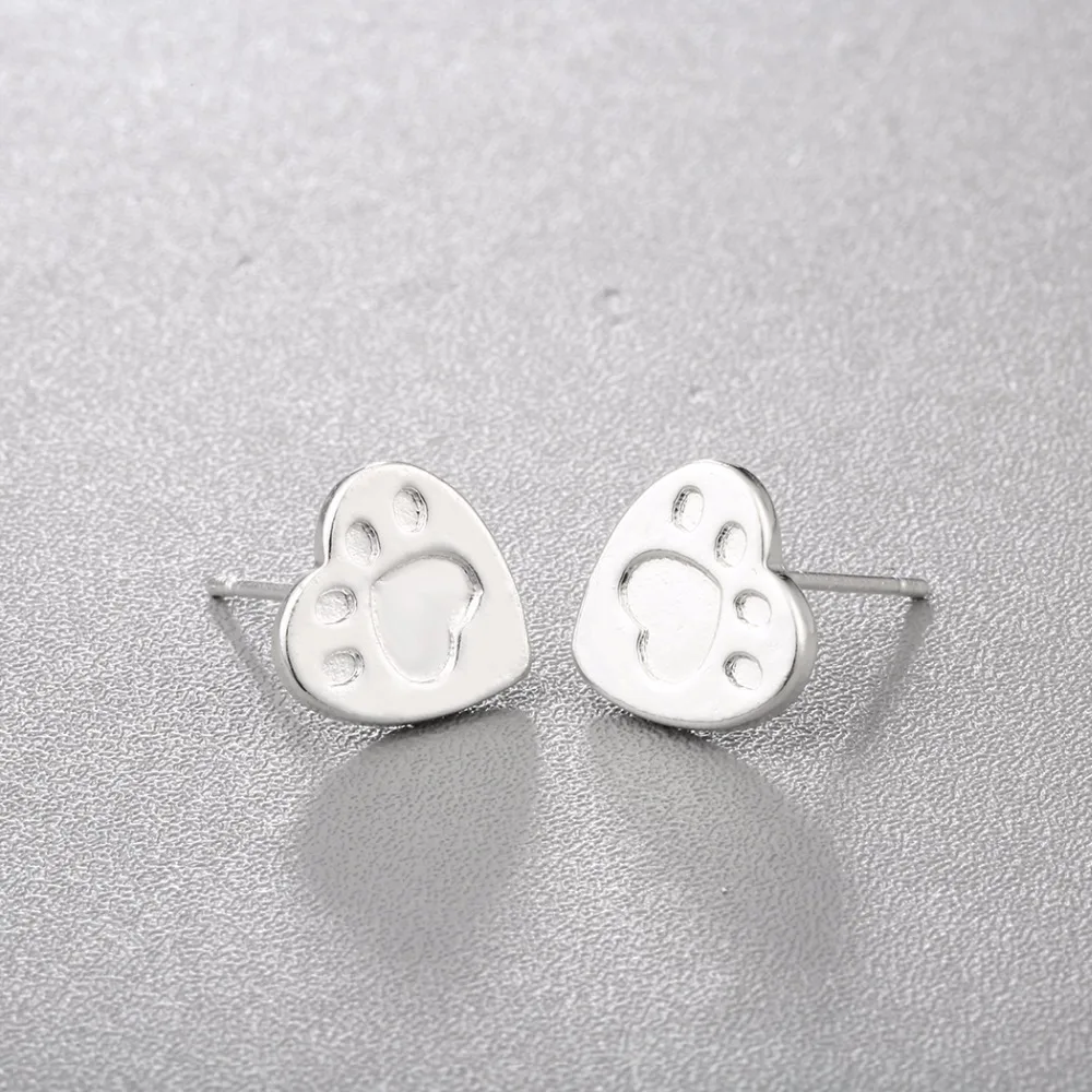 Cxwind Fashion Cute Animal Paw Print Earrings Tiny Sausage Dog Dachshund Stud Earring for Women Lady Heart Earring Jewelry