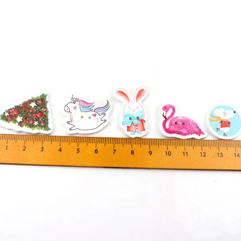 Wooden Christmas Cartoon Animals Pattern Buttons Handmade Sewing Clothing Scrapbooking Crafts  DIY  2 Holes 20-35mm 20pcs