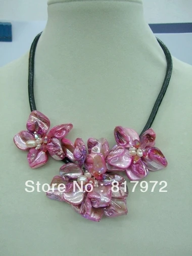 

Sweet Girl Handmade shell slice Knit three Pink Beautiful Flower Bib Pendant Chain Necklace Chunky Hide Rope Gift