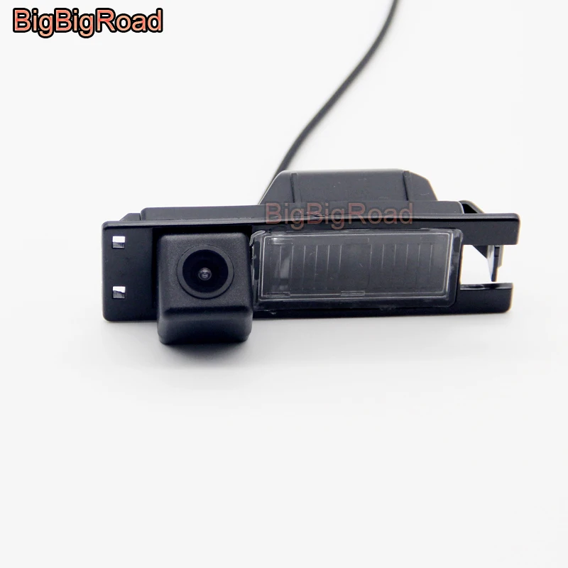 BigBigRoad For Alfa Romeo Giulietta 940 2010~2015 / Car Rear view Camera / HD CCD Night Vision Car Back up Reverse Camera