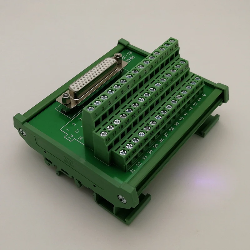 

DB44 terminal board platform up to B2 servo huichuan servo wide servo terminal station with 1 meter