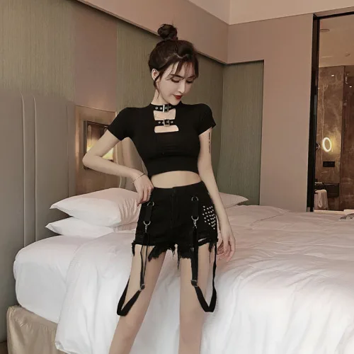 New Summer Fashion Women\'s Shorts Black Punk High Waist Tassel Belt Rivet Denim Pantsuits Female Gothic Short Jeans Mujer