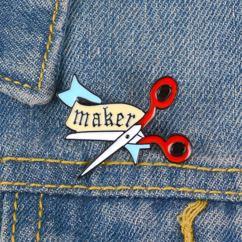 Vintage Red Scissors Maker Craft Accessories Knitters Badges Sewist Pin Brooches Embroidery Lover Jewelry