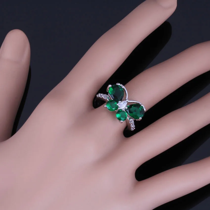 Elegant Butterfly Green Cubic Zirconia White CZ Silver Plated Ring V0460