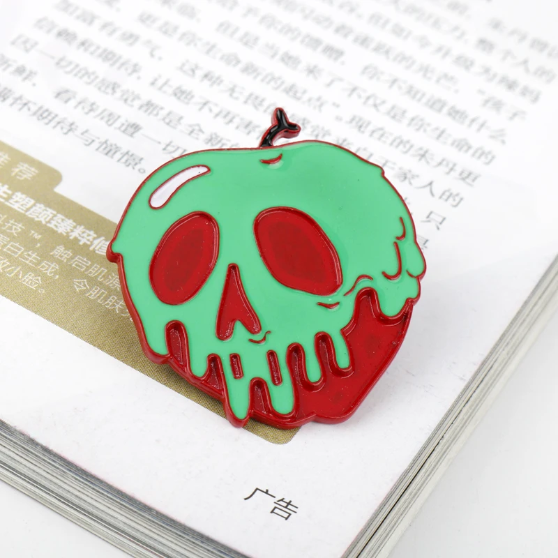 dongsheng Snow White Poison Apple Brooch Skeleton Pins Fashion Skull Enamel Metal Brooches Pin Badge Jewelry Halloween Gifts-40