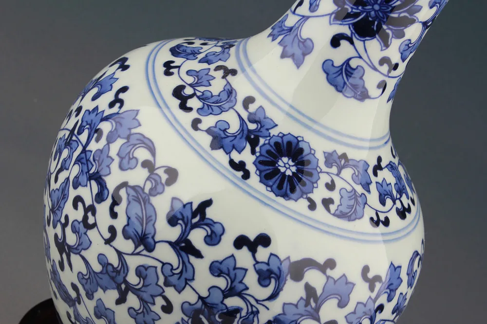 Manufacturers, wholesale handmade porcelain vase underglaze blue decoration high temperature