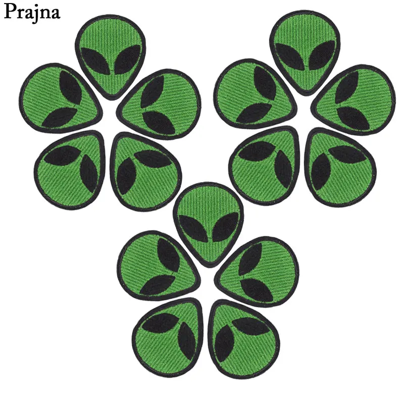 Prajna UFO Patch 10 pezzi Alien Iron On Patches Green Face adesivi ricamati per borsa di Jeans ornamenti fai da te Appliques all\'ingrosso