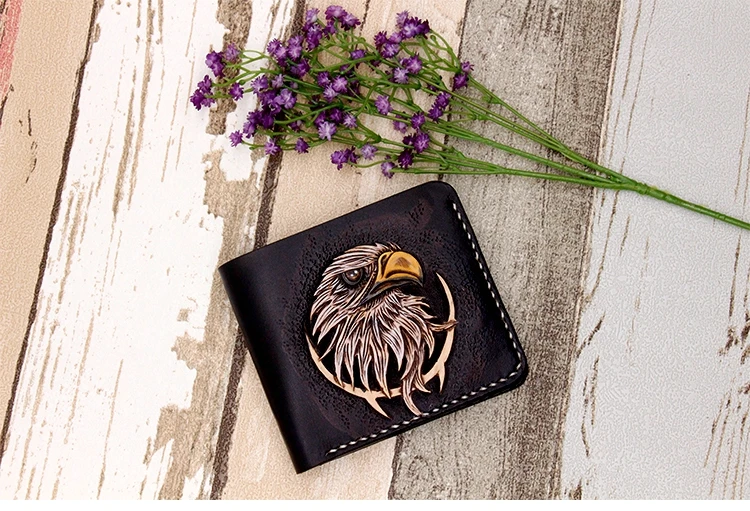 Hand-made Short Carving Eagle Wallets Purses Men Vegetable Tanned Leather Wallet Card Holder Souvenir Gift Customization