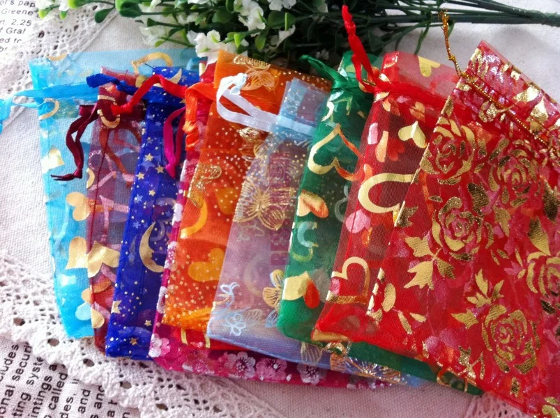 

Hot Sale Wholesale Free Shipping 1000pcs 9x12cm Random Mixed Drawable Organza Wedding Gift Bags&Pouches