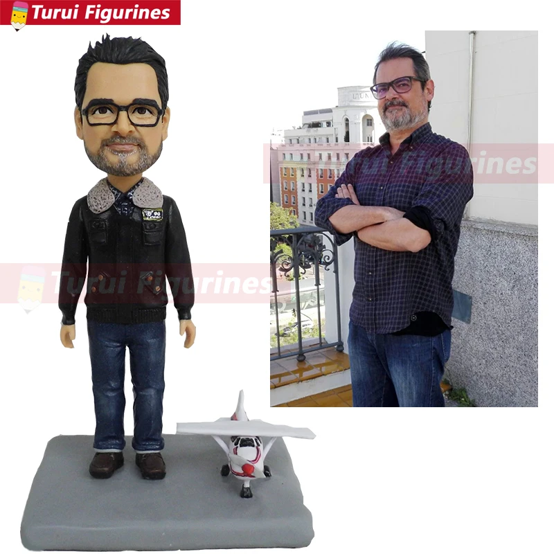 men play guitar bass palyer cute funny figurines designed by Turui Figurines from china clay figurines suppliers mens mini statu