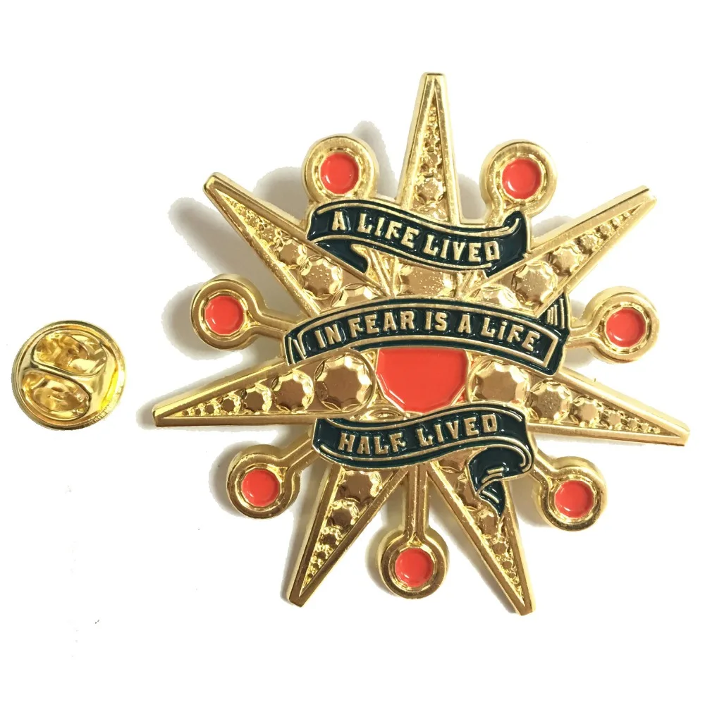 Customized Cheap Shiny Gold Star Badges with enamel color