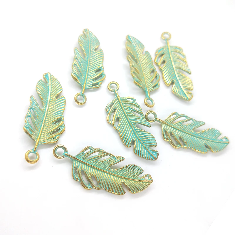 10pcs/bag 38MM Patina Plated Zinc Alloy Green Feather Leaves Charms Pendants For DIY Jewelry Accessories