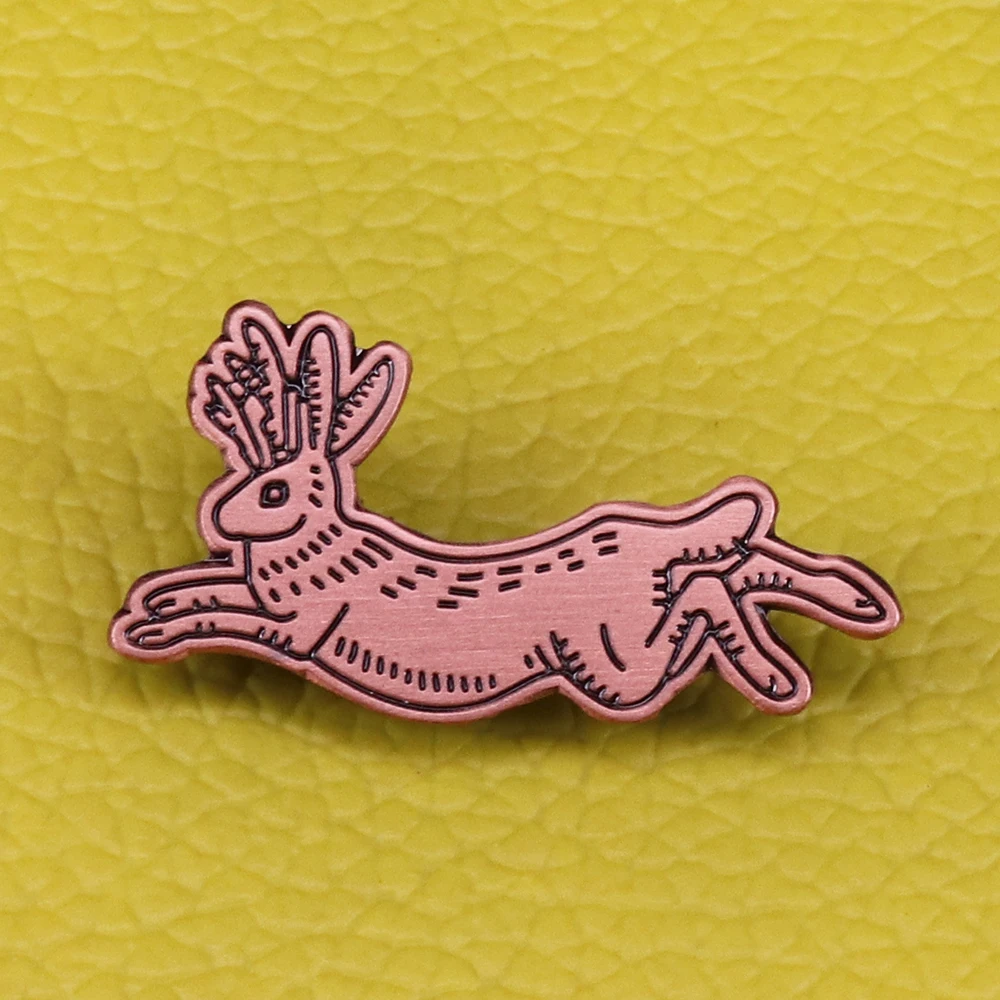 Biegnący jeleń emalia pin śliczne woodland zwierząt broszka fawn patronus odznaka biżuteria artystyczna prezent na boże narodzenie