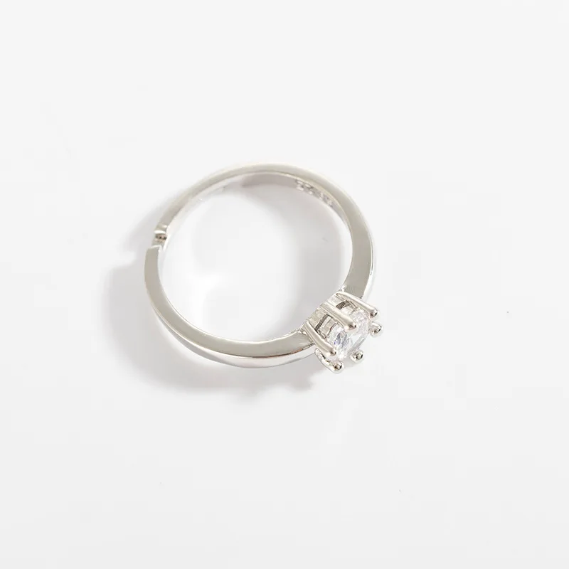 Korean Fashion Creative Rhinestone Claw Chain Zircon Ring Women\'s Wedding Ring Jewelry Accessories Wholesale Luxury Rings