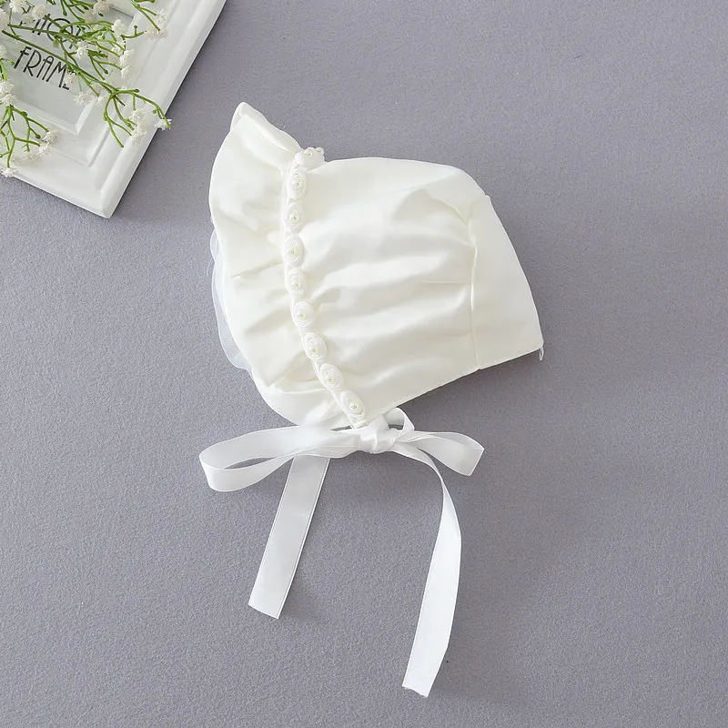 Nuovo cappello da bambino fiore fatto a mano con berretto da neonato di perle principessa puntello neonato per accessori per feste e battesimo 0-12M