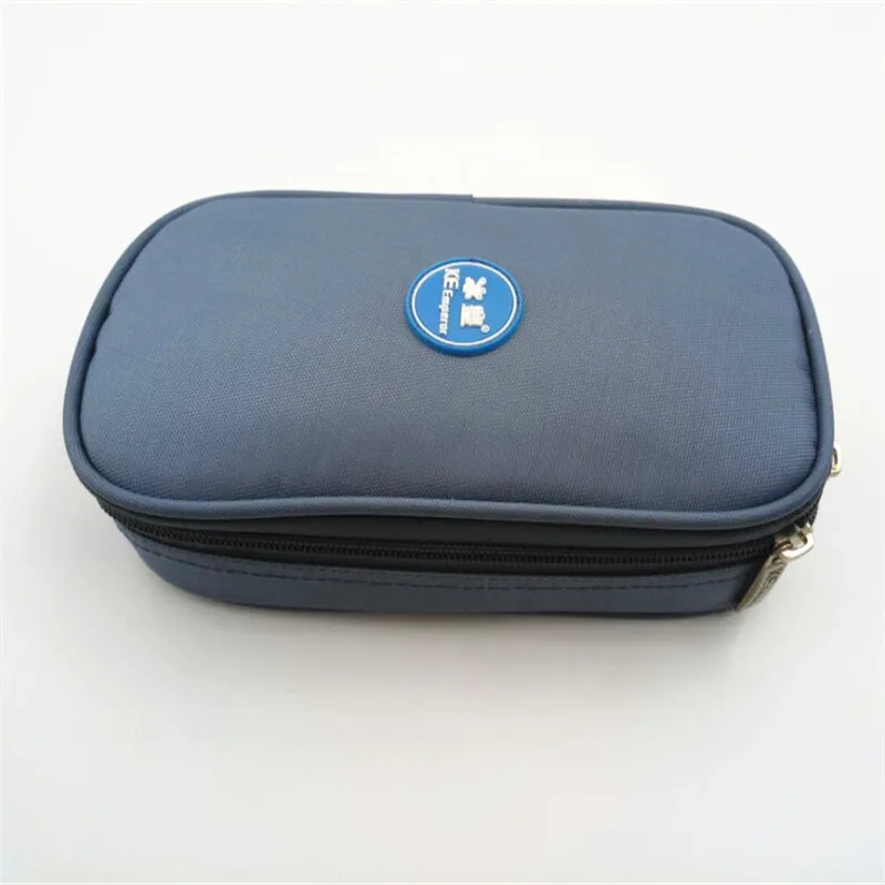 Insulin Colder Case Diabetes Travel Mini Portable Insulin Cooler Storage Case Bag 4pcs Refrigerant Temperature Displayed Cooler