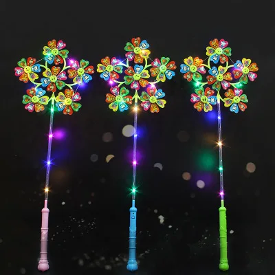 

5PCS Children luminous windmill Shiny classic smiley toy One hand holds 6 fans with lights to cultivate children's visual senses