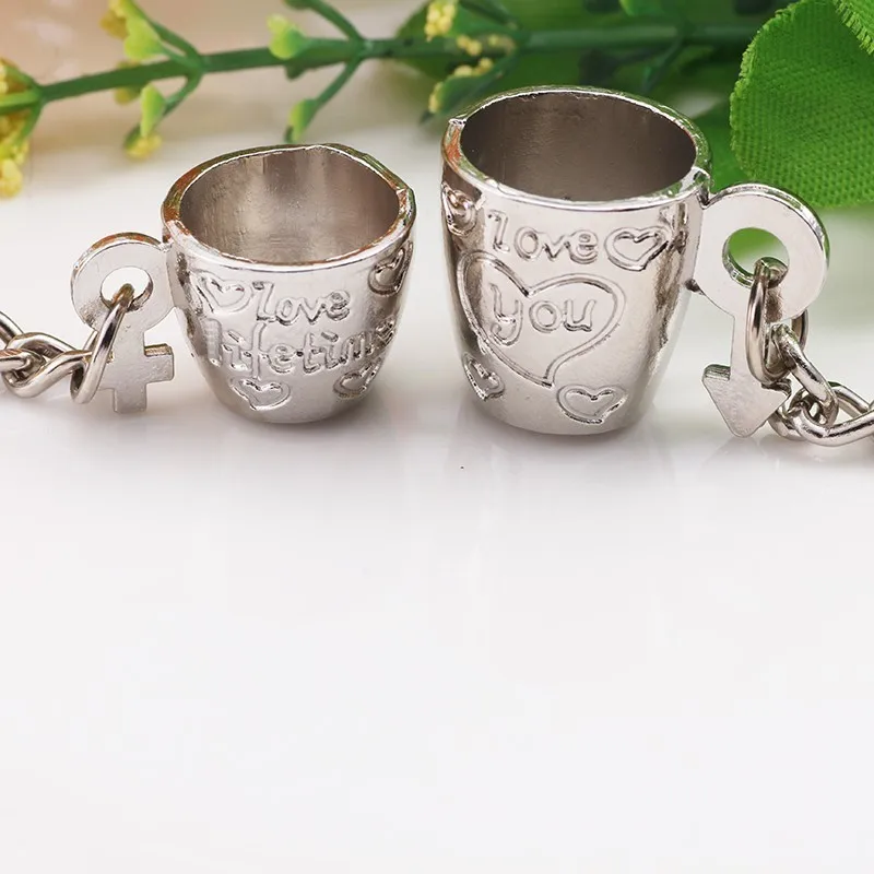 1Pcs/Set Of Fashion Couple Keychain 3D Stereo Coffee Cup Pendant Keychain Couple Carving Love Key Chain Pendant Gift 2025