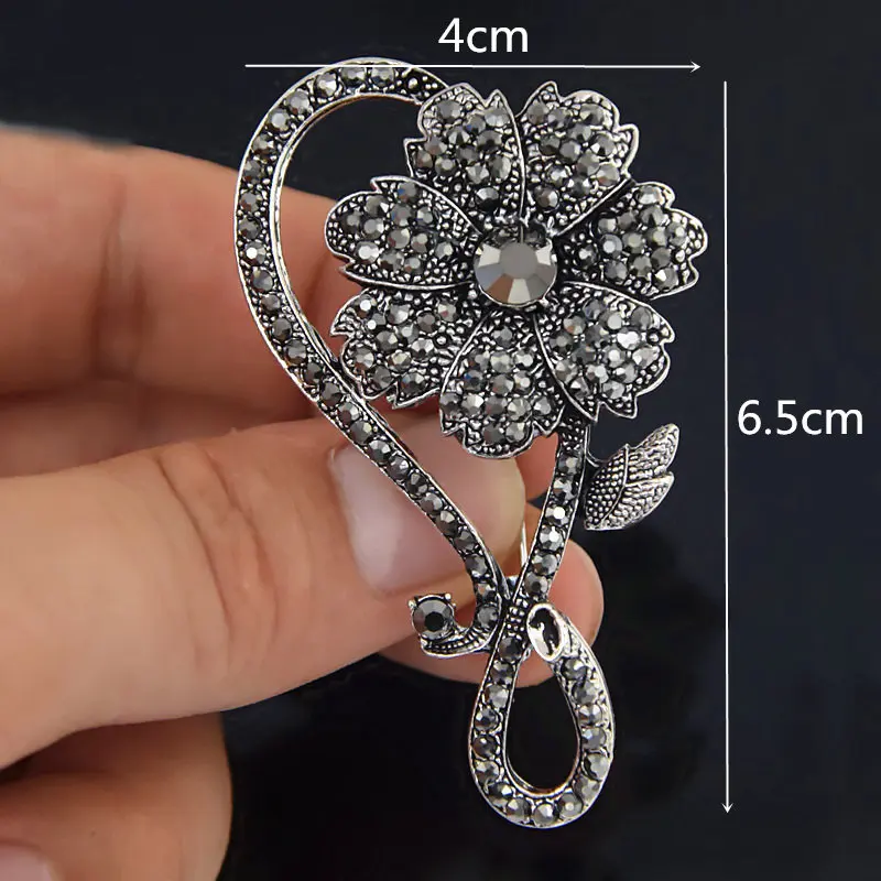 Utei Jewelry Amazing Black Color Brooch Fantastic Crystal Rhinestone Flower Broach Pin For Women And Men Awesome Apparel Pin