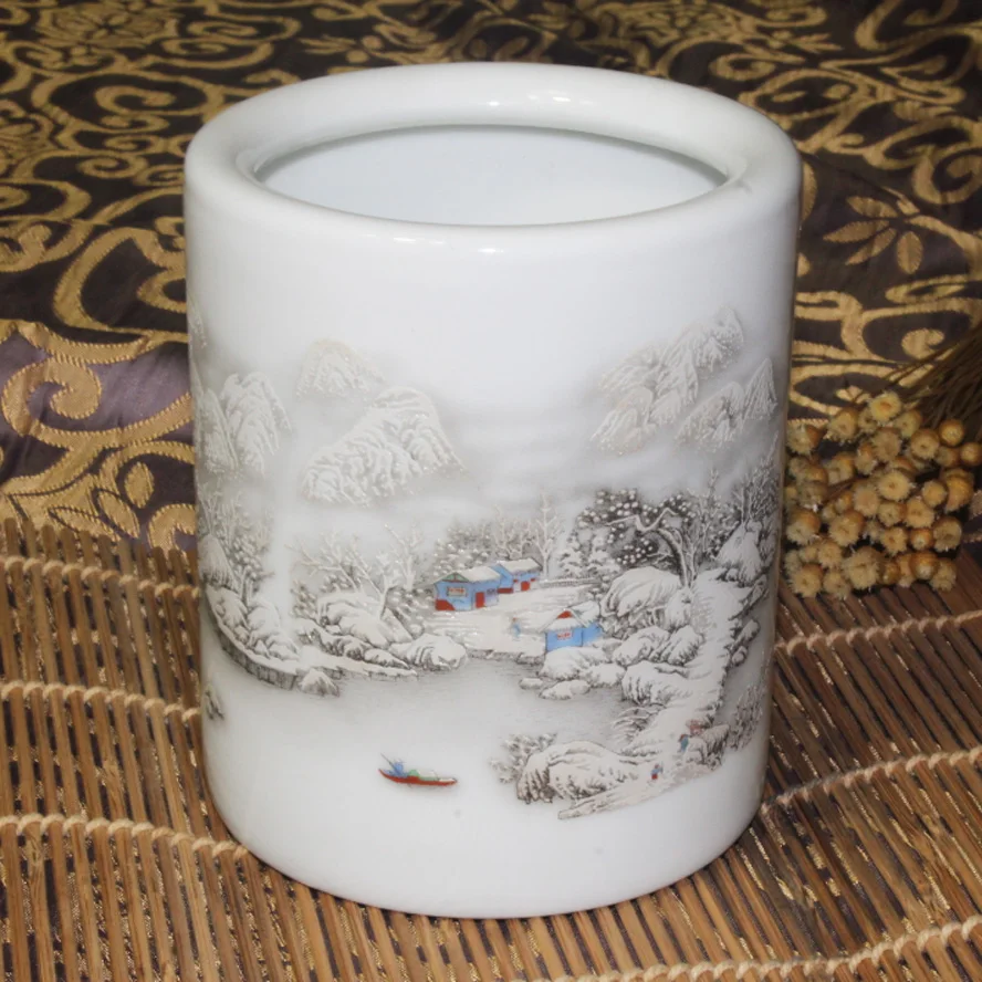 

Chinese Ceramic Pen Holders for Pen Painting Oil Brush Snow Pattern Desk Accessories & Organizer