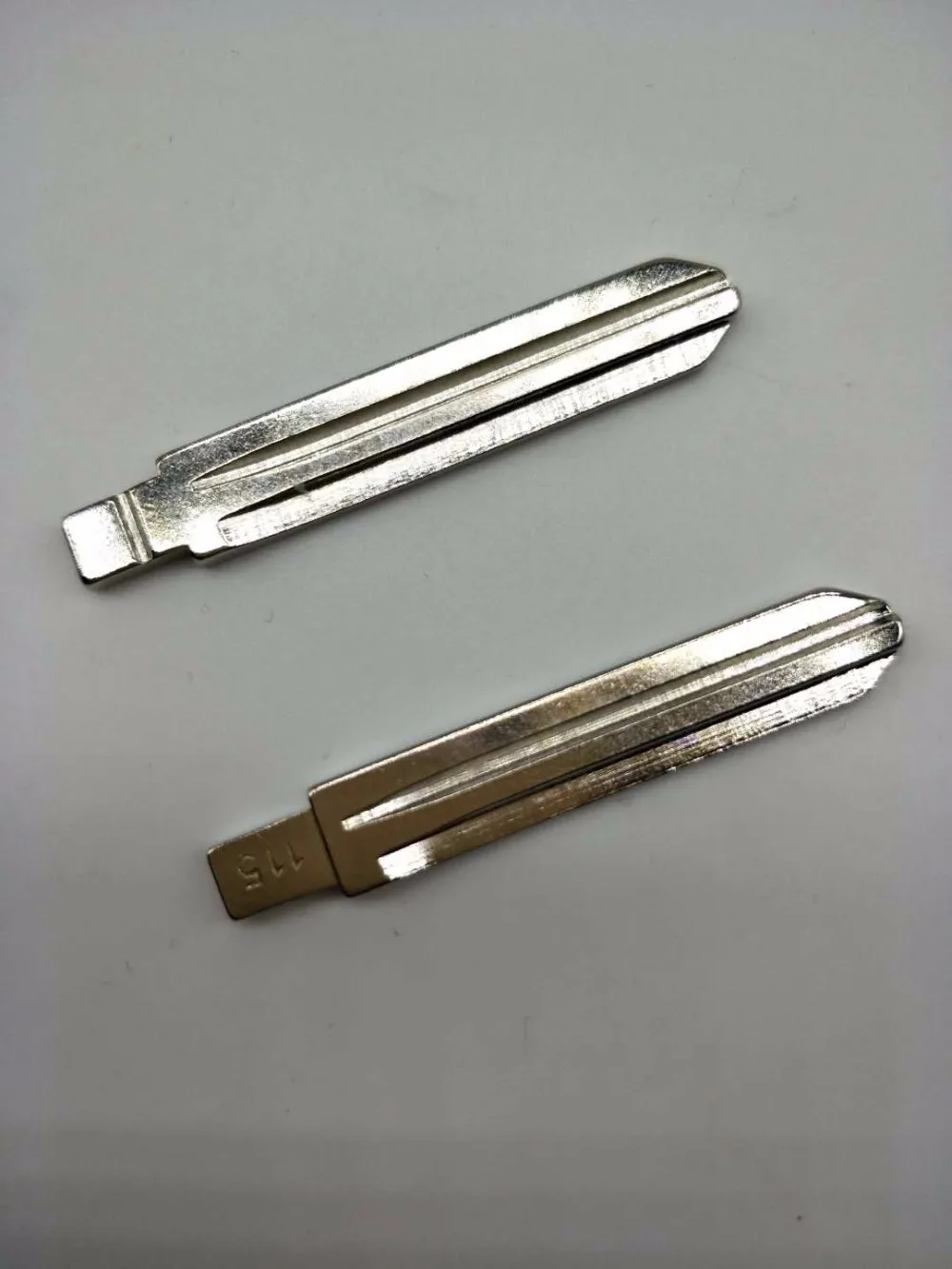 10 Cái/lốc Chất Lượng Hàng Đầu Không. 115 Phím Lưỡi Dao Cho Xe KIA K2 2012 Flip Chìa Khóa Lưỡi Dao Xe Trống Chìa Khóa Lưỡi Dao