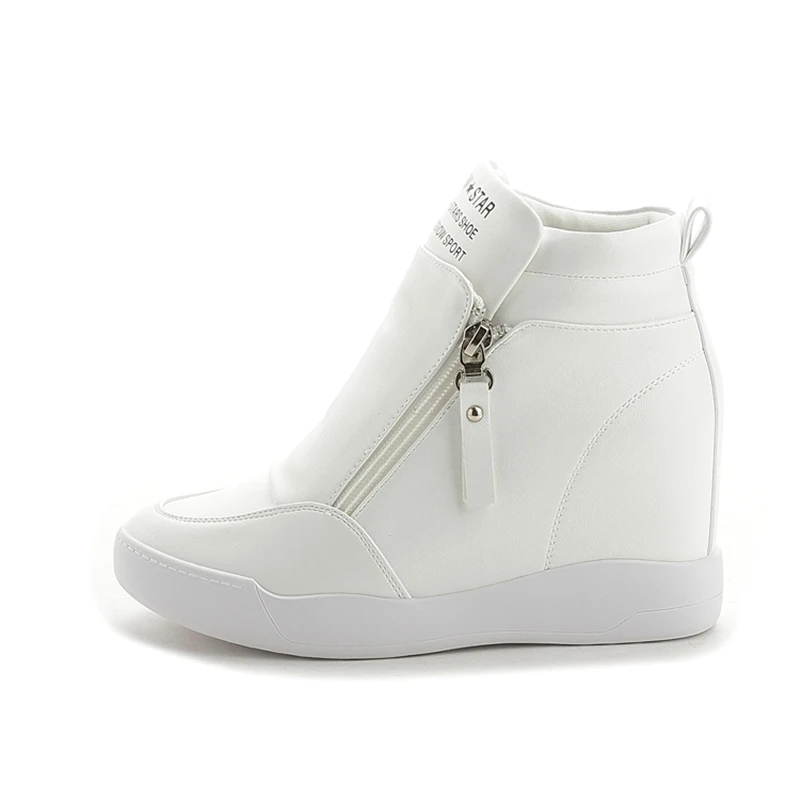 spring New brand Women Skateboarding shoes Slip-On outdoor walking Shoes jogging sneakers White Black Board Shoes