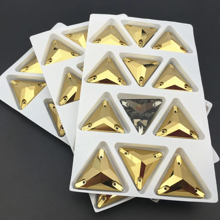 Oro Ematite di Colore 22 millimetri 12pcs Grande Triangolo Cuce sul Rhinestone Del FlatBack di Cristallo di Vetro Cuce Sulla Pietra Per La Cerimonia