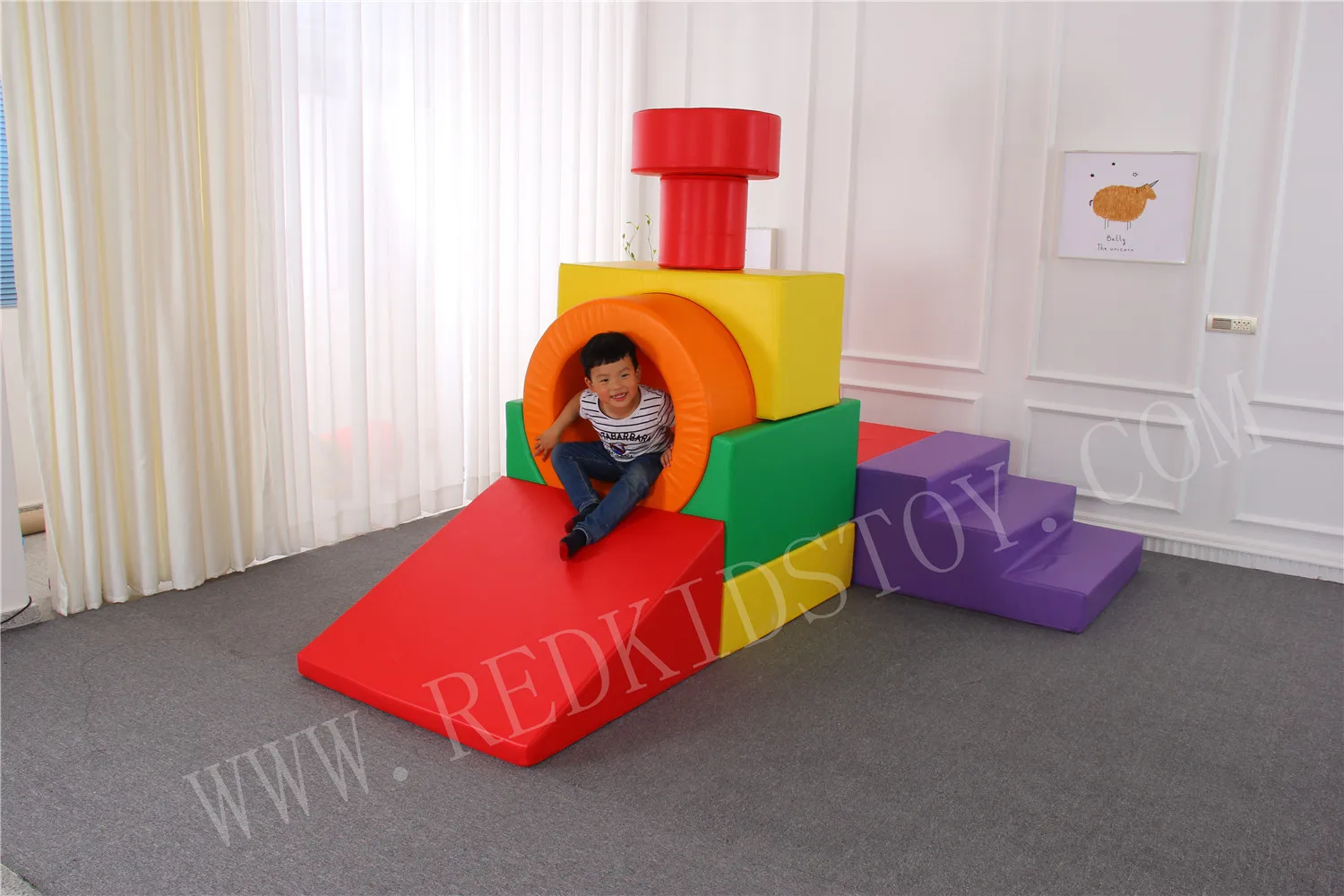 

Custom-made Safety Soft Playground Kids Indoor Sponge Play Equipment HZ61007