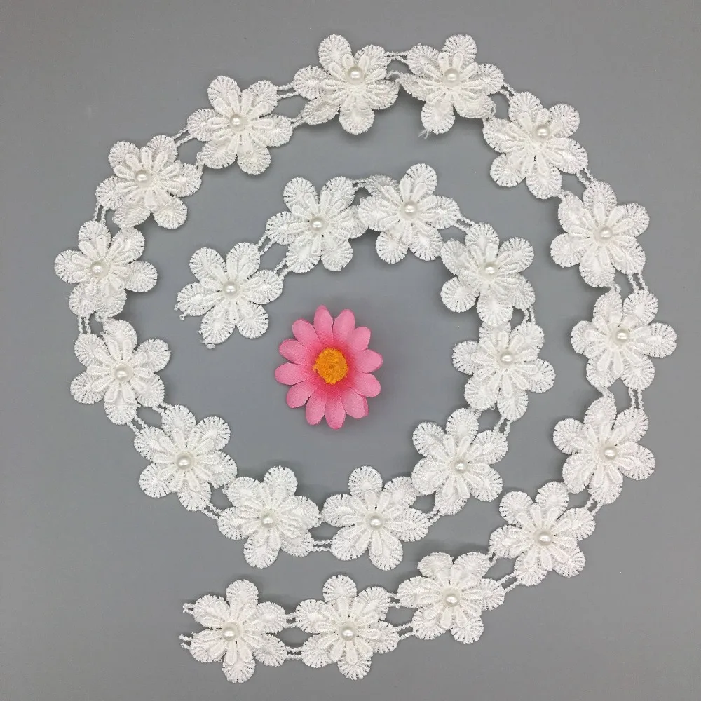 20x Vintage Bianco 3D Fiocco di Neve Della Perla Del Merletto Trim Nastro di Tessuto Applique Da Cucire Patch FAI DA TE Della Fascia Abito Da Sposa