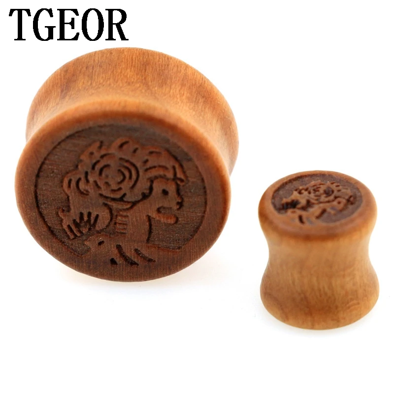 New Hot wholesale 70pcs gauges flower skull pattern carved original wood saddle ear plug free shipping