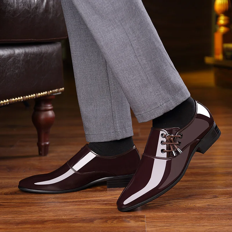 luxury Brand Men Classic Pointed Toe Dress Shoes Mens Slip-on Patent Leather Black Wedding Shoes Mens Oxford Formal Shoes