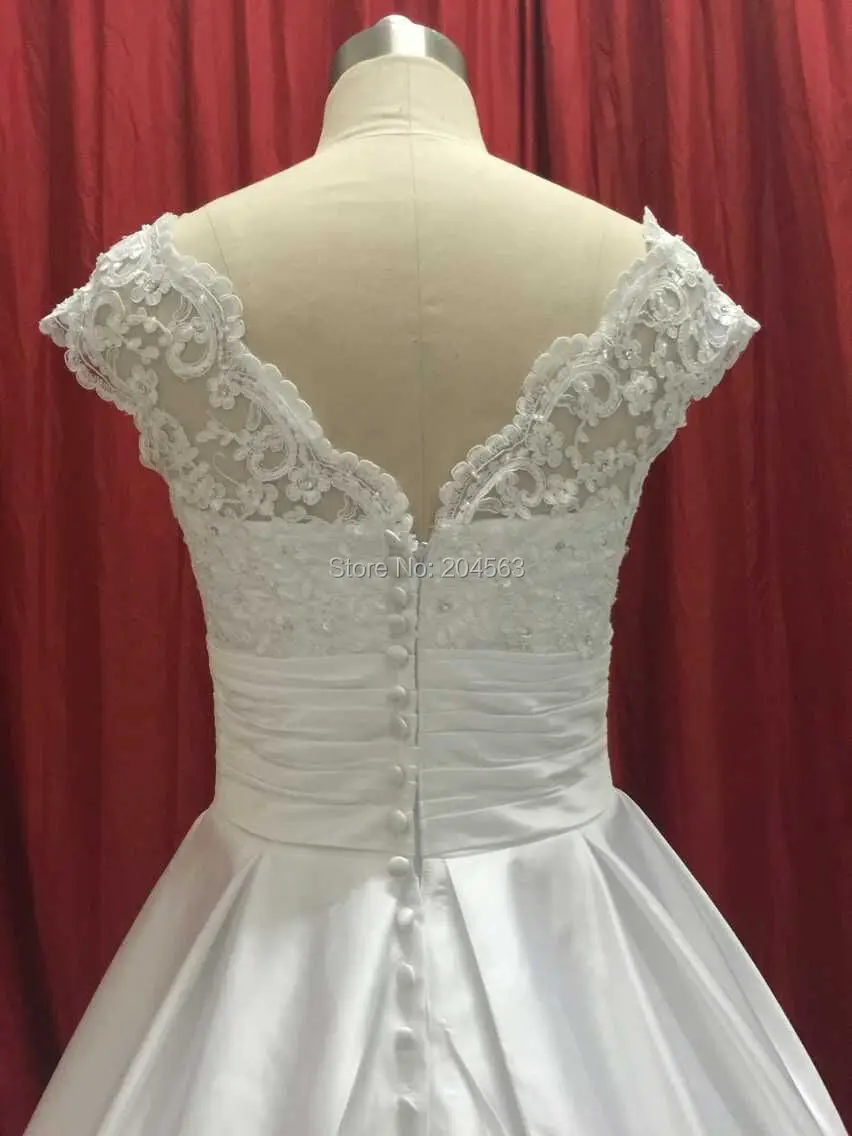 Heißer Verkauf Echt Bild In Lager EINE Linie Satin Prinzessin Hochzeit Kleid mit Cap Sleeves